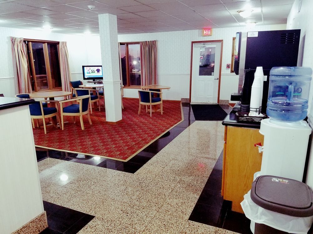 Williamsburg Sunset Inn מראה חיצוני תמונה