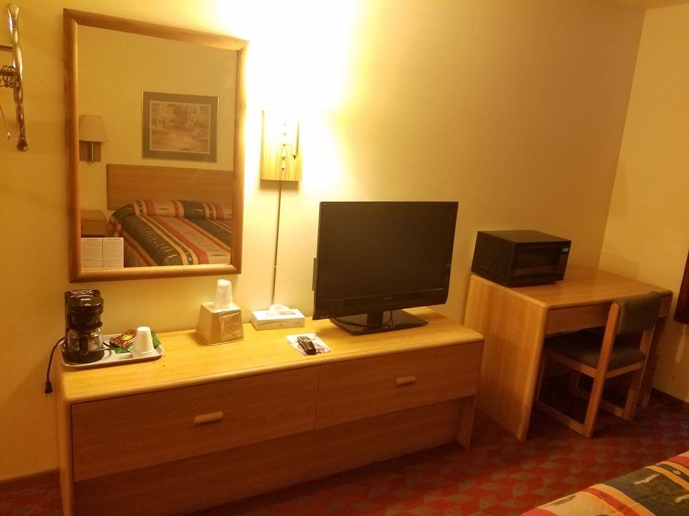 Williamsburg Sunset Inn מראה חיצוני תמונה
